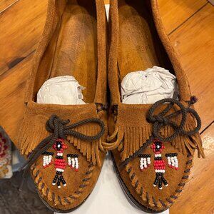 Minnetonka Moccasins Women size 11  -Like new, in box